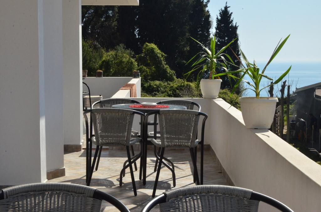 Apartments Casa Pineta Ulcinj Værelse billede